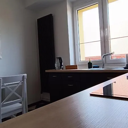 Na Poli 瓦乌布日赫