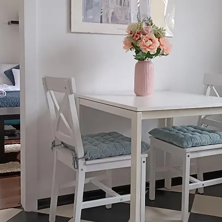 Apartment Na Poli