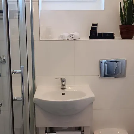 Na Poli * 瓦乌布日赫